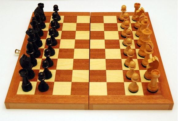 Imagen de Caja-tablero de ajedrez Nº 7 c/fichas